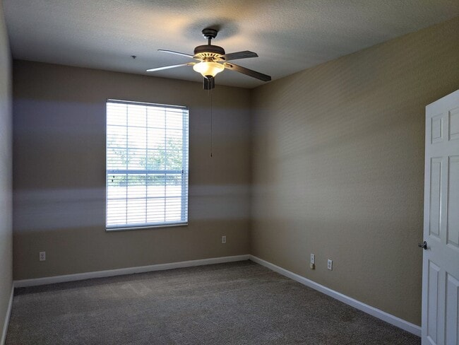Building Photo - Ventura at Stonebridge Commons – 3 Bedroom...