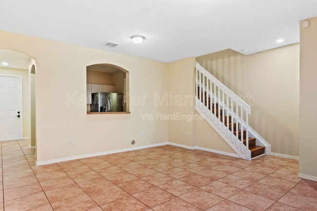 Building Photo - 4215 Ne-22 Dr