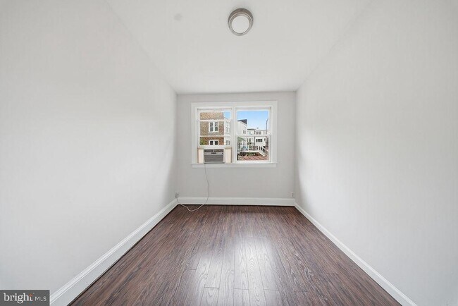 Building Photo - 4839 Illinois Ave NW