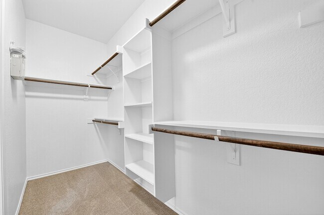 Building Photo - 217 Rugby Ln