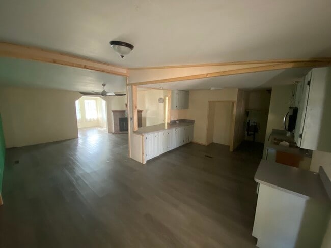 Building Photo - 3549 Green Acre Way