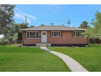 Building Photo - 2904 W Chenango Ave