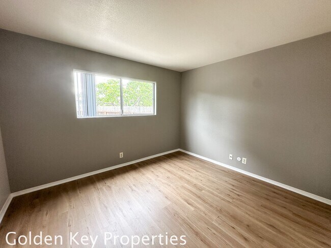 Building Photo - Lovely home in Costa Serena (55+ Community)