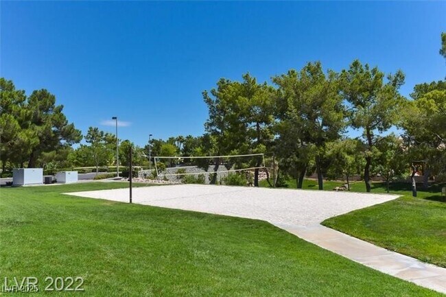 Building Photo - 9725 Hitching Rail Dr