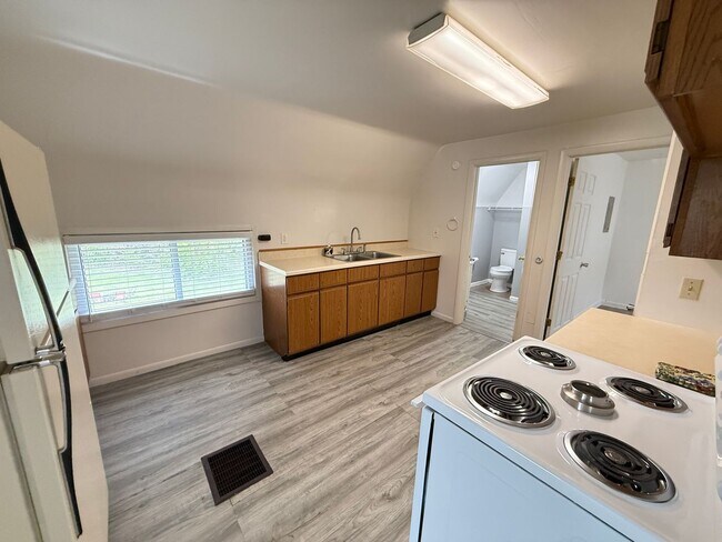 Building Photo - 5680 Trailer Park Dr