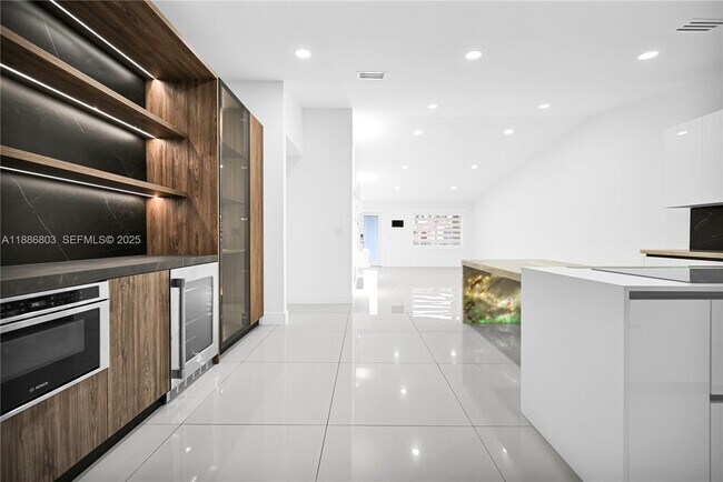 Building Photo - 13284 SW 39th St