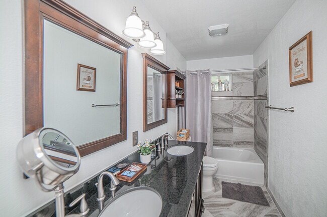 Building Photo - 4801 Canterbury Way