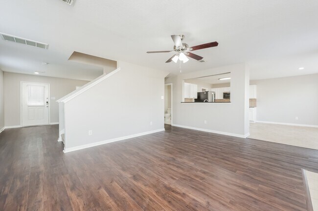 Building Photo - 3330 Legends Mill Dr