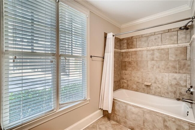 Building Photo - 6060 City Walk Ln