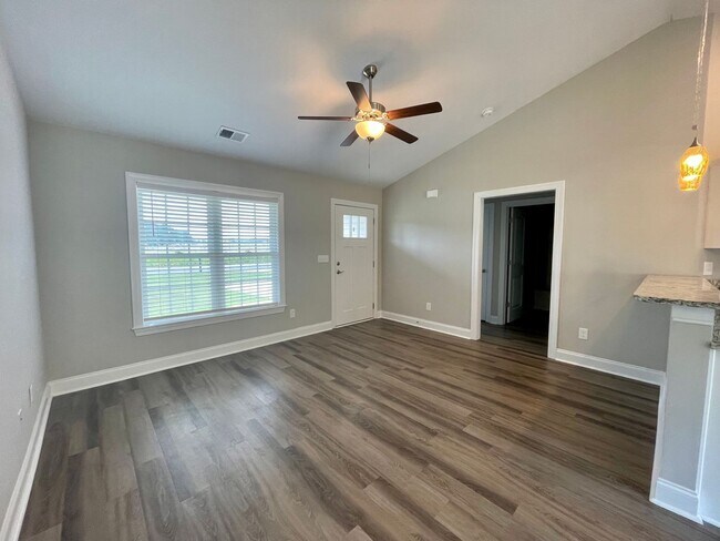 Building Photo - 6781 SC-66