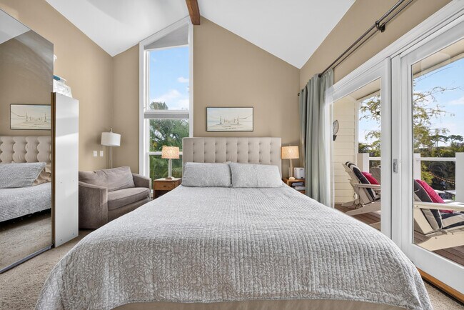 Building Photo - 13074 La Mirada Cir