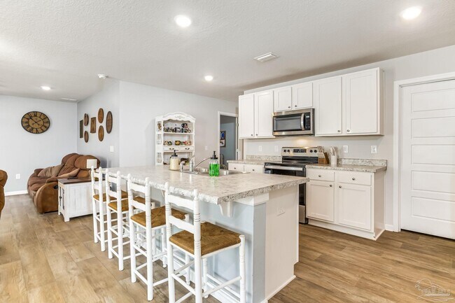 Building Photo - 1904 Mary Jo Way