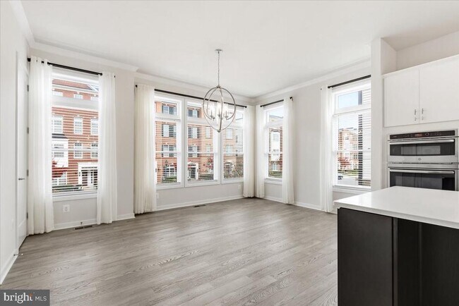 Building Photo - 23551 Buckland Farm Terrace