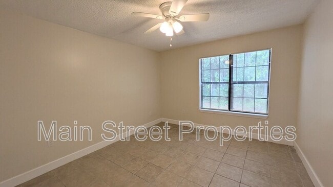 Building Photo - 8264 Continental Dr