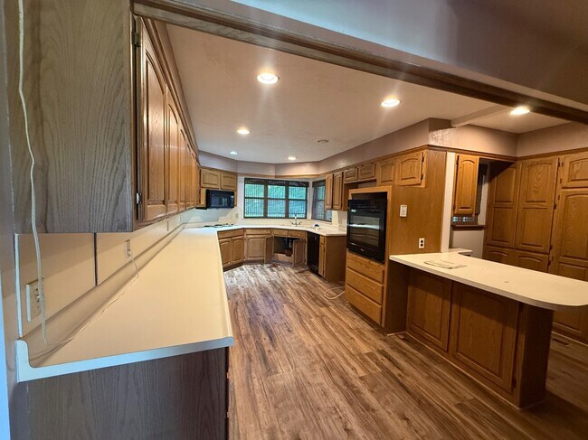 Building Photo - 8300 NW 15th St