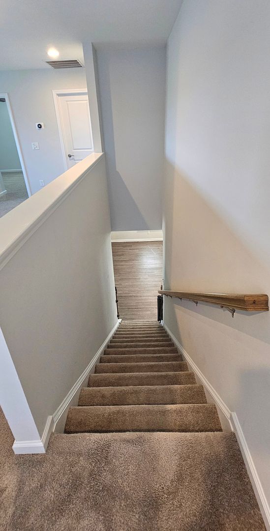 Building Photo - Glenmoor 3BR/2BA – Minutes from Downtown C...