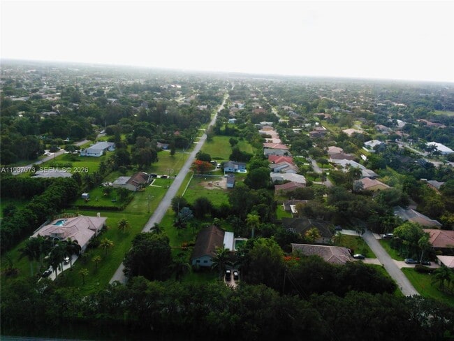 Building Photo - 2641 N Flamingo Rd