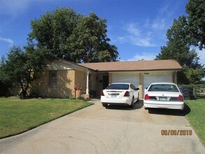 Building Photo - 4 BEDROOM HOME FOR RENT OR RENT-TO-OWN IN BETHANY!