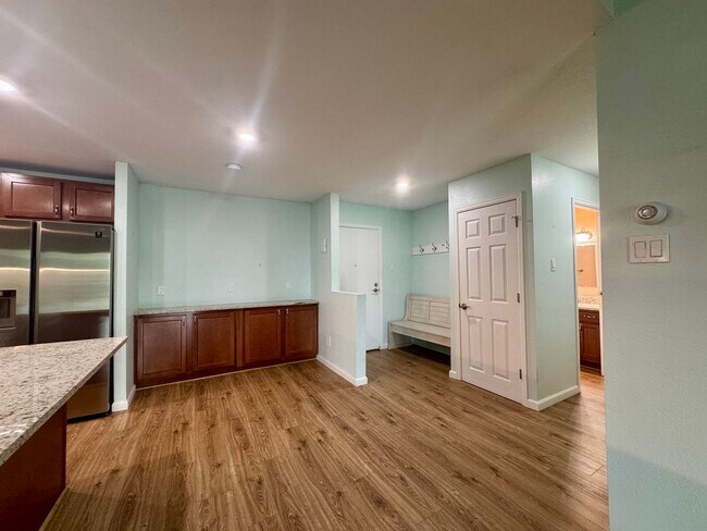 Building Photo - 3082 S Wheeling Way