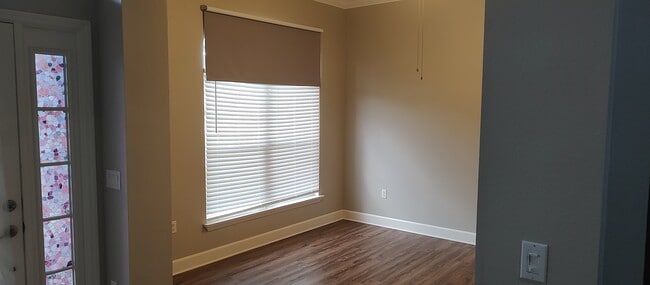 Building Photo - 13883 Blythewood Dr