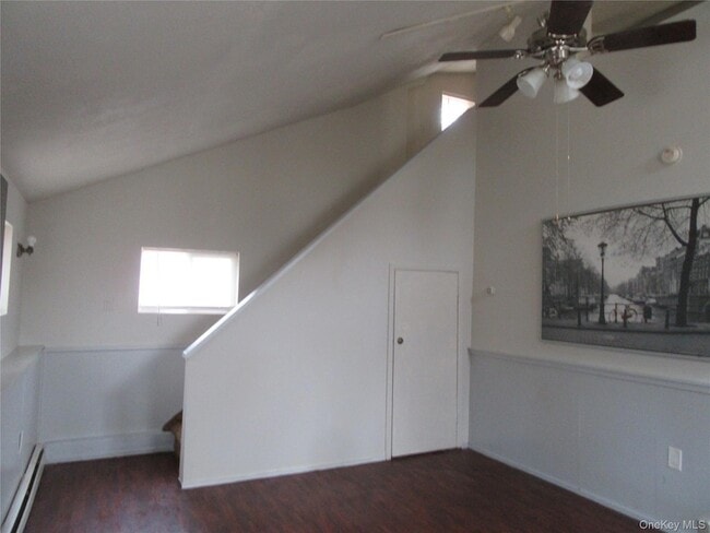 Building Photo - 24 Cromwell Hill Rd