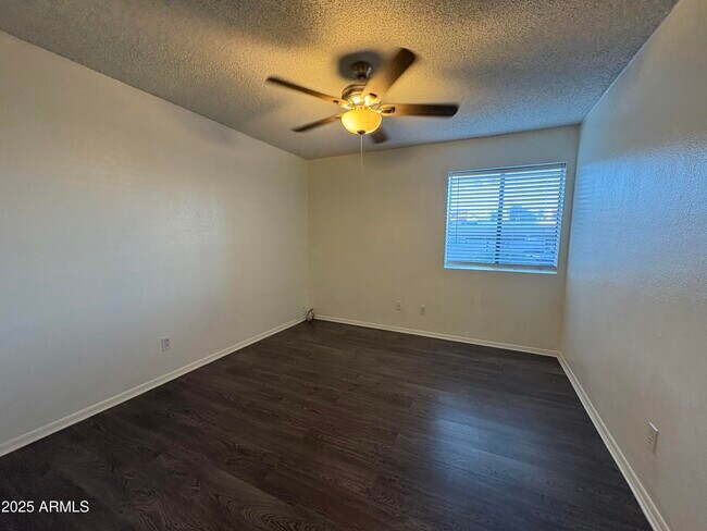 Building Photo - 2938 N 61st Pl