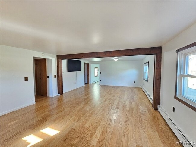 Building Photo - 1970 Sturgeon Point Rd