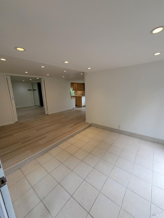 Building Photo - 346 Corte Madera Ave
