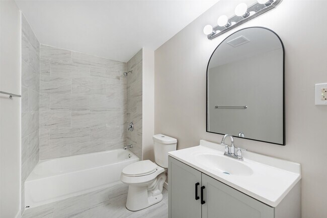 Building Photo - 1200 Adams St