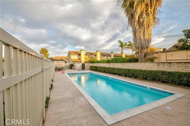 Building Photo - 8466 Kington Way