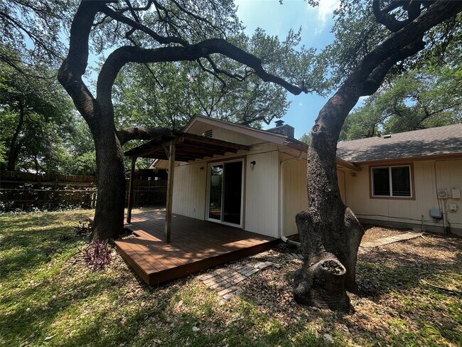 Building Photo - 5101 Meadow Creek Cove