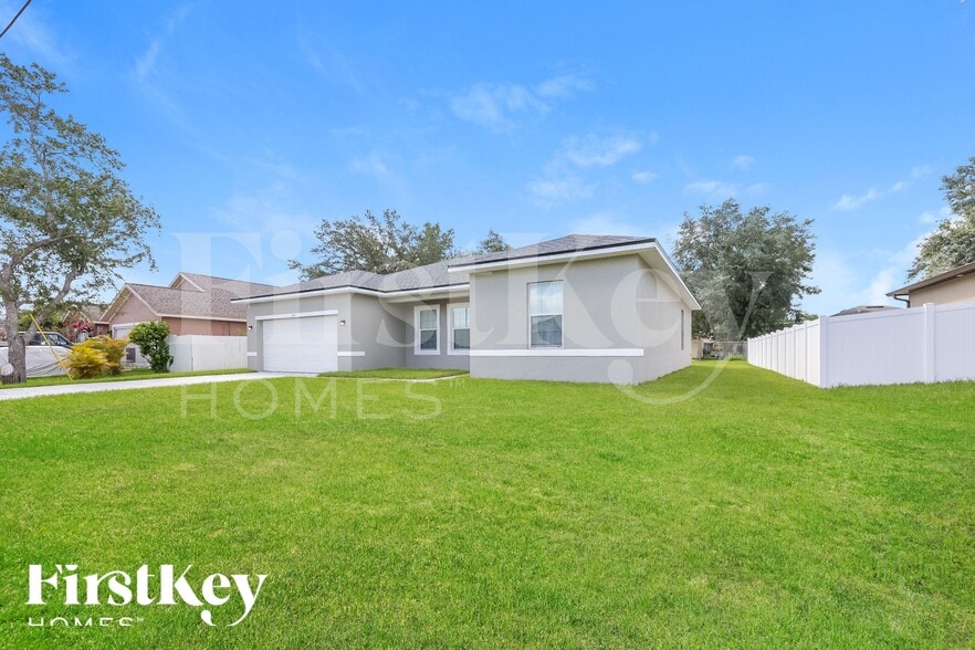Building Photo - 445 Eagle Dr