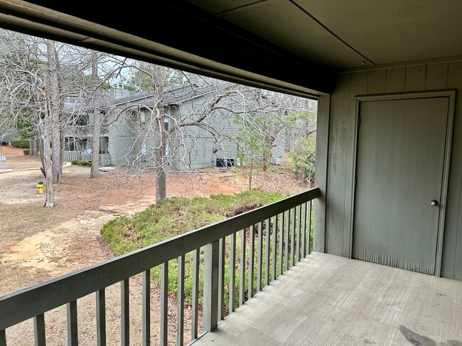 Building Photo - 1849 Tryon Dr