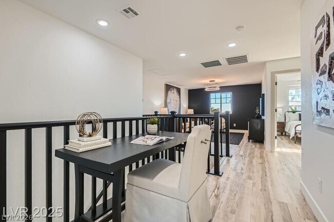 Building Photo - 5873 Skyfall Ct