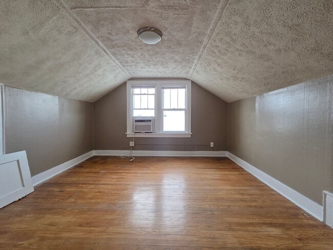 Building Photo - 4204 Pacific St