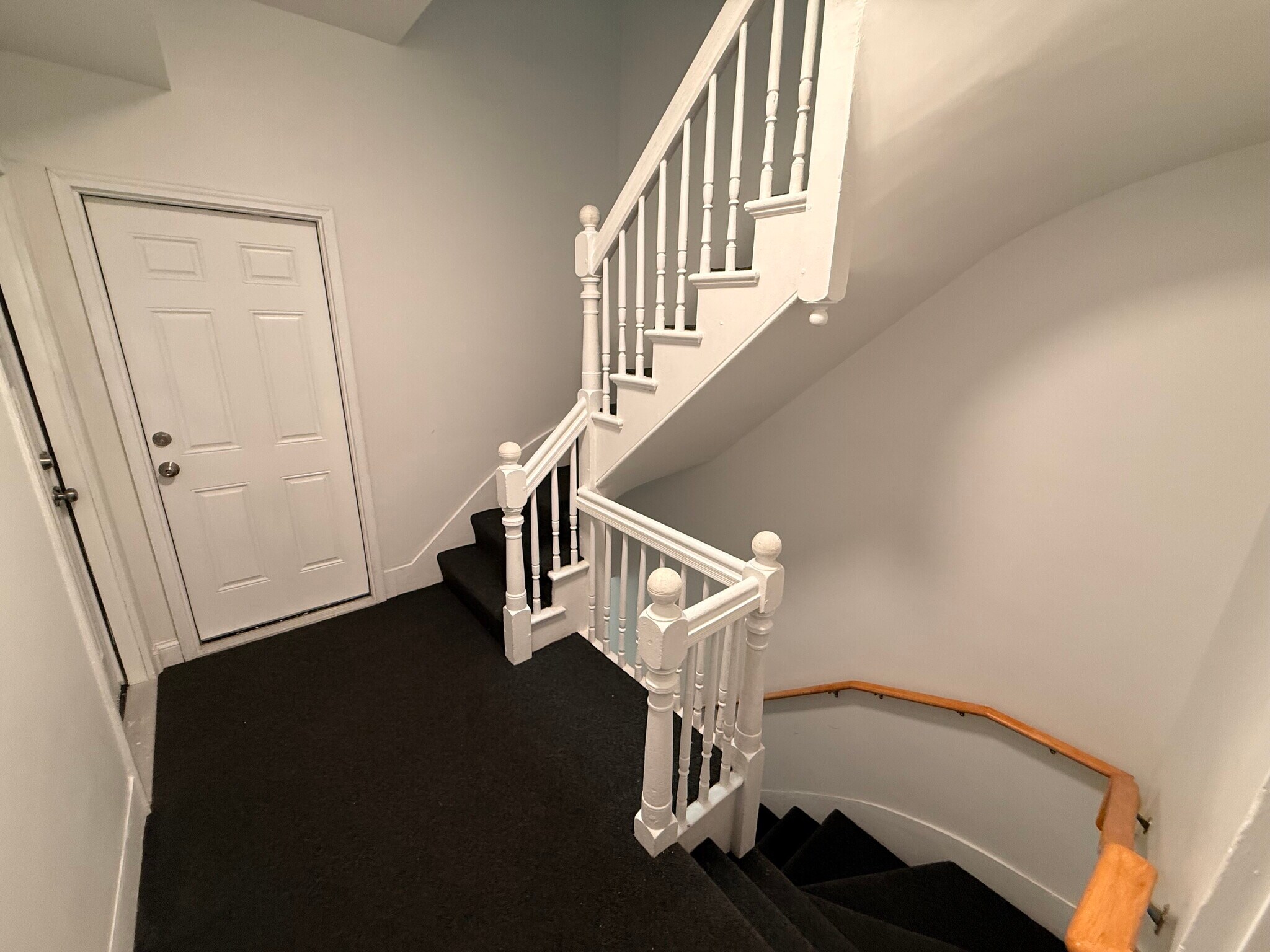 Building Photo - 337 Cambridge St