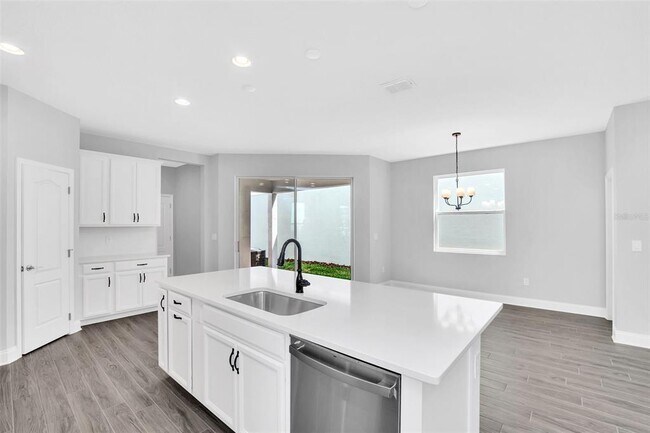 Building Photo - 12743 Brodlove Ln