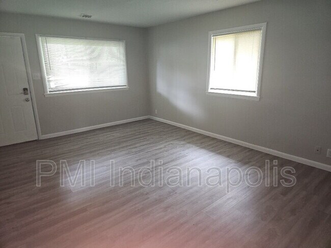 Building Photo - 3243 Guilford Ave