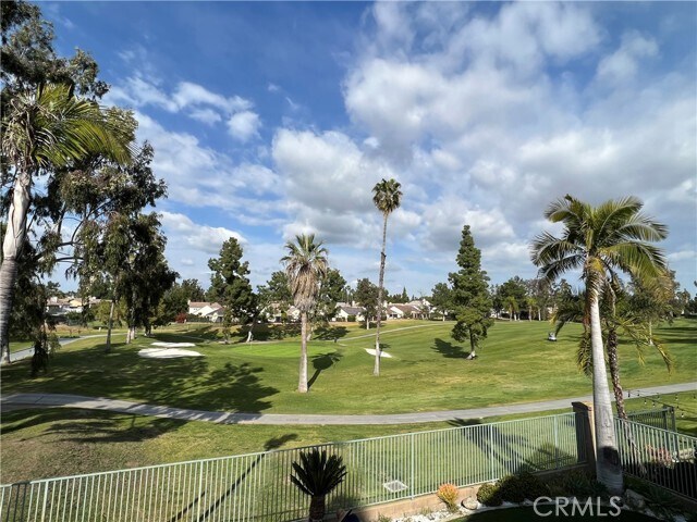 Building Photo - 925 N Ziegler Way