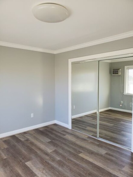 Building Photo - 737 Aipo St