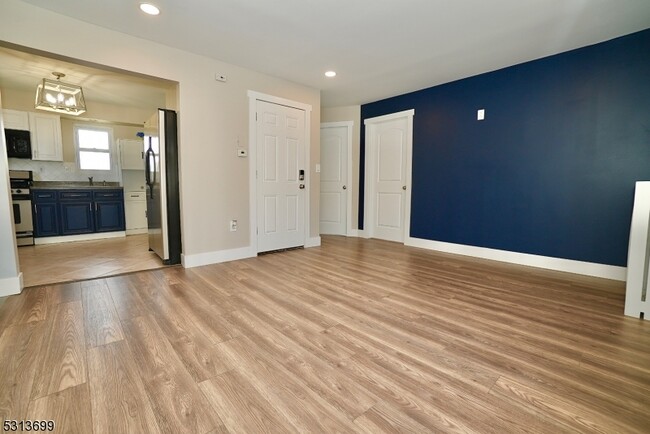 Building Photo - 26 Tappan Ave