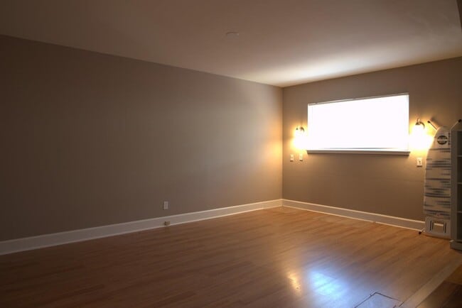 Building Photo - 20231 Merrick Dr