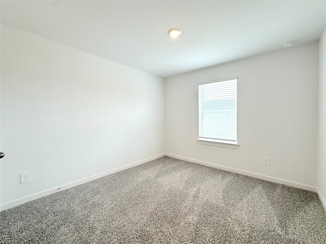 Building Photo - 28214 Meadowlark Sky Dr