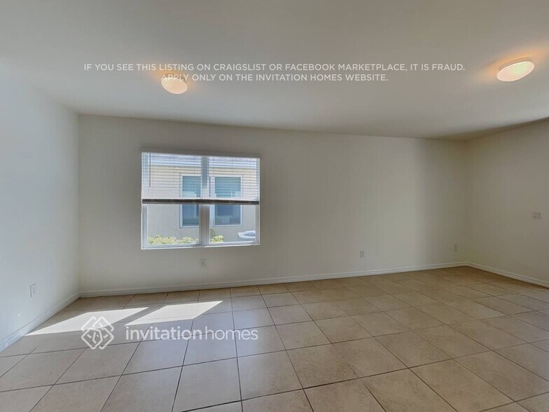 Building Photo - 7521 W Lenox Cir