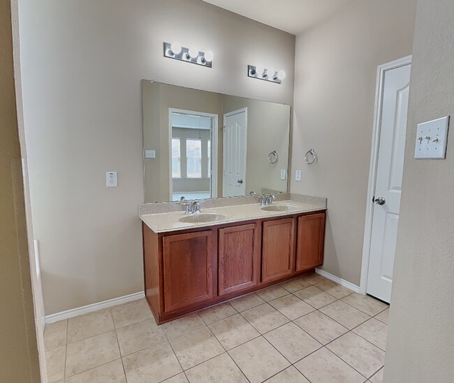 Building Photo - Modern Living Meets Texas Charm in the Heart of Vista West!