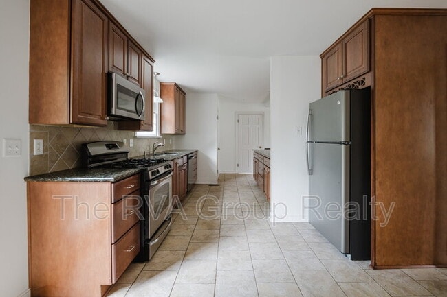 Building Photo - 10075 Aragon Dr