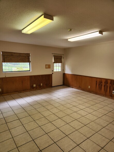 Primary Bedroom - 5212 Bertsville Rd