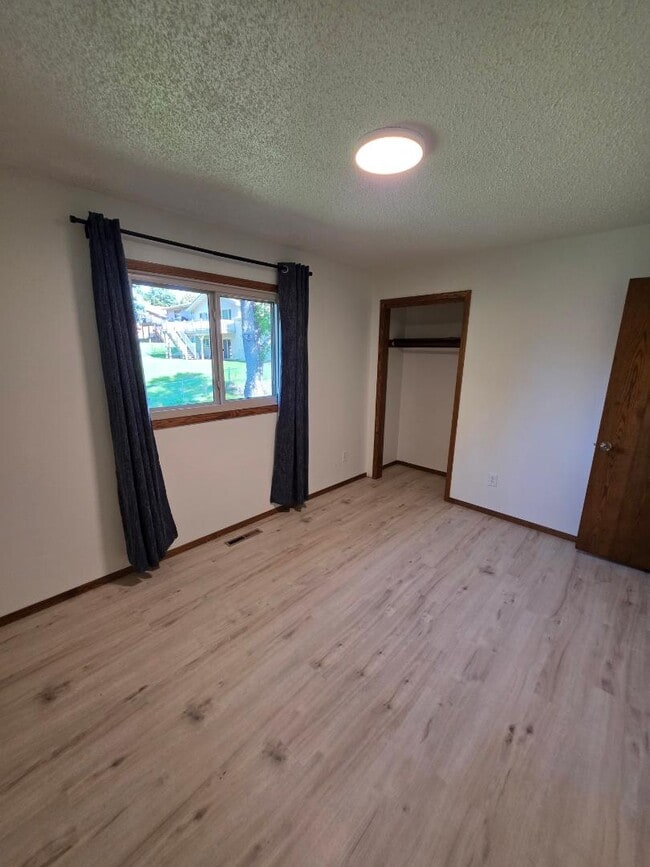 Building Photo - 708 W Interstate Ave