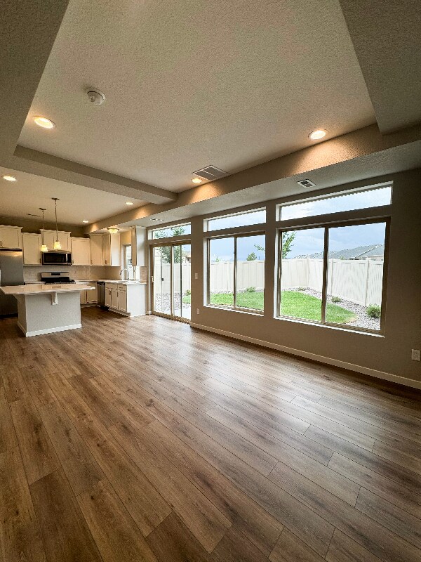 Building Photo - 6008 Callan Dr