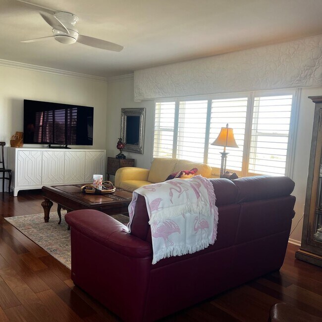 Building Photo - 1150 Tarpon Center Dr